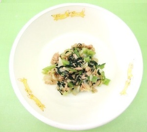 写真：小松菜とツナの和え物