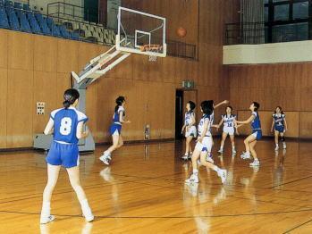 写真：半田市体育館の様子