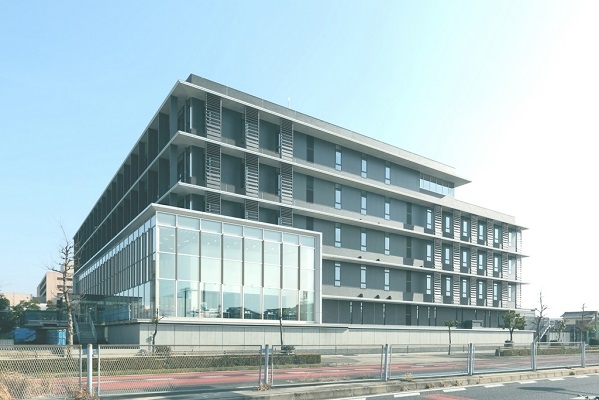 写真：半田市役所新庁舎