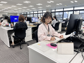 議事課経験者写真