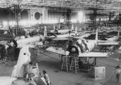 中島飛行機半田製作所内の様子