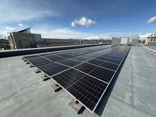 太陽光パネル写真