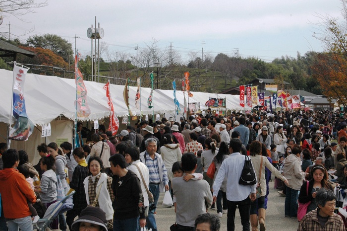 はんだふれあい産業まつりの様子