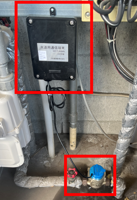 ▲集合住宅における水道スマートメーター設置の様子